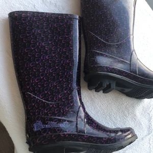 Disney’s descendants 2 rain boots